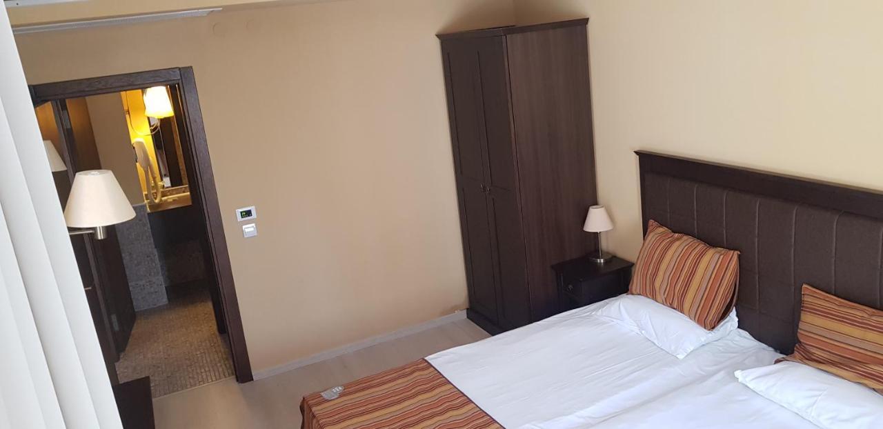 Sunny Beach Private Apartment In 5 Star Hotel - Family Room ภายนอก รูปภาพ